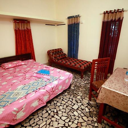 Munroe Lagoons Kollam Ngoại thất bức ảnh